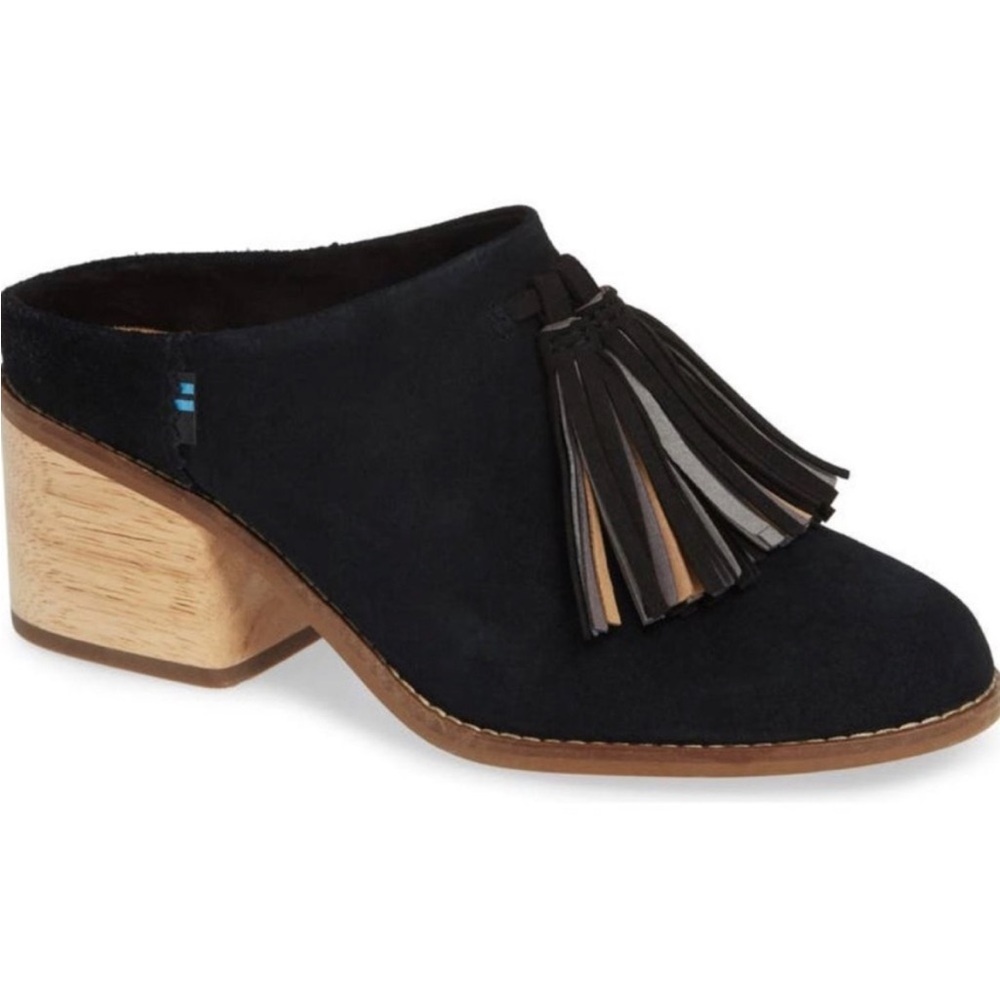 TOMS Leila black suede tassel mules size 8 LIKE NEW - Picture 2 of 10